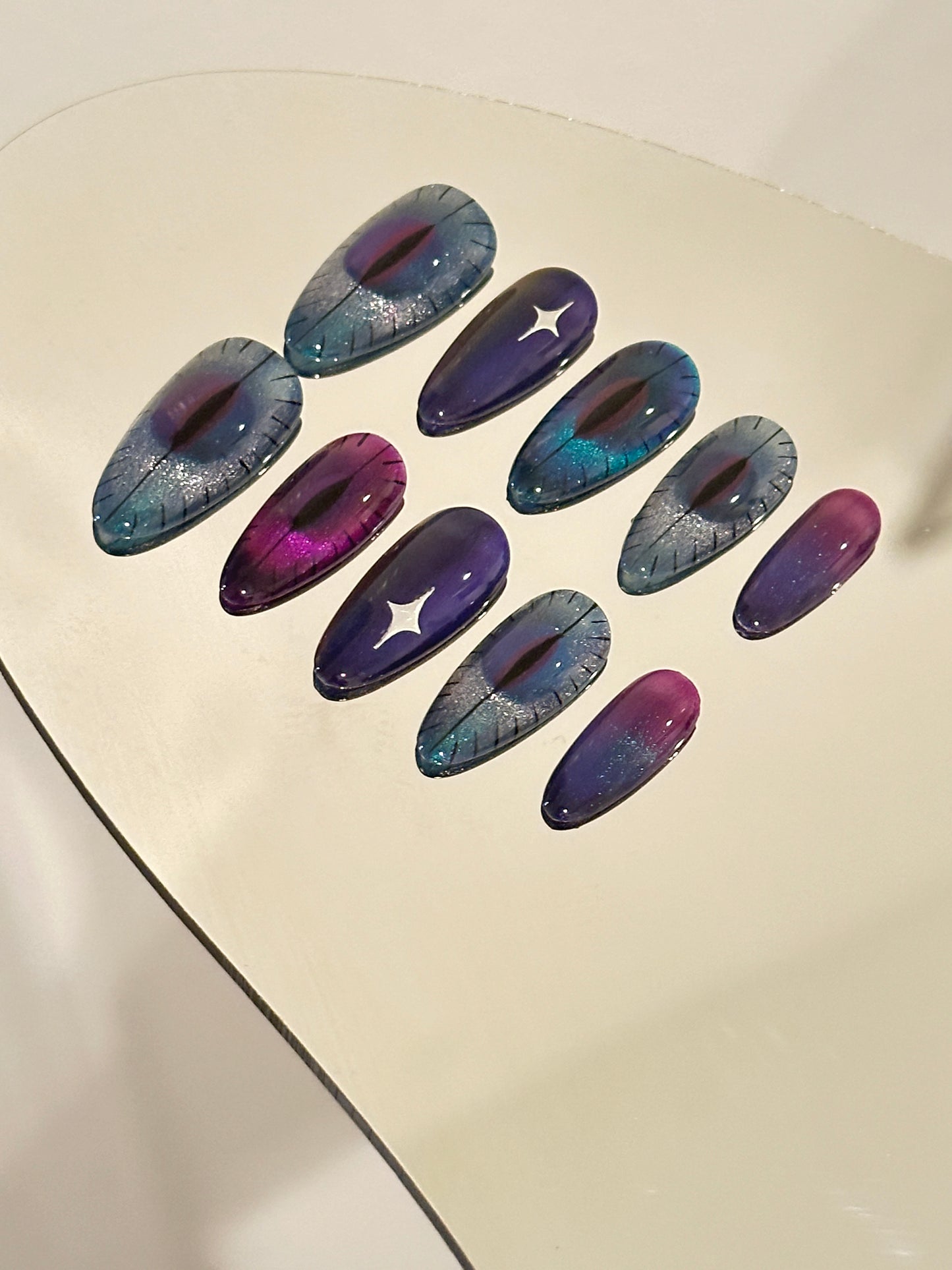 Cat Eye Luxury Handmade Press-On Nails Puple/Blue