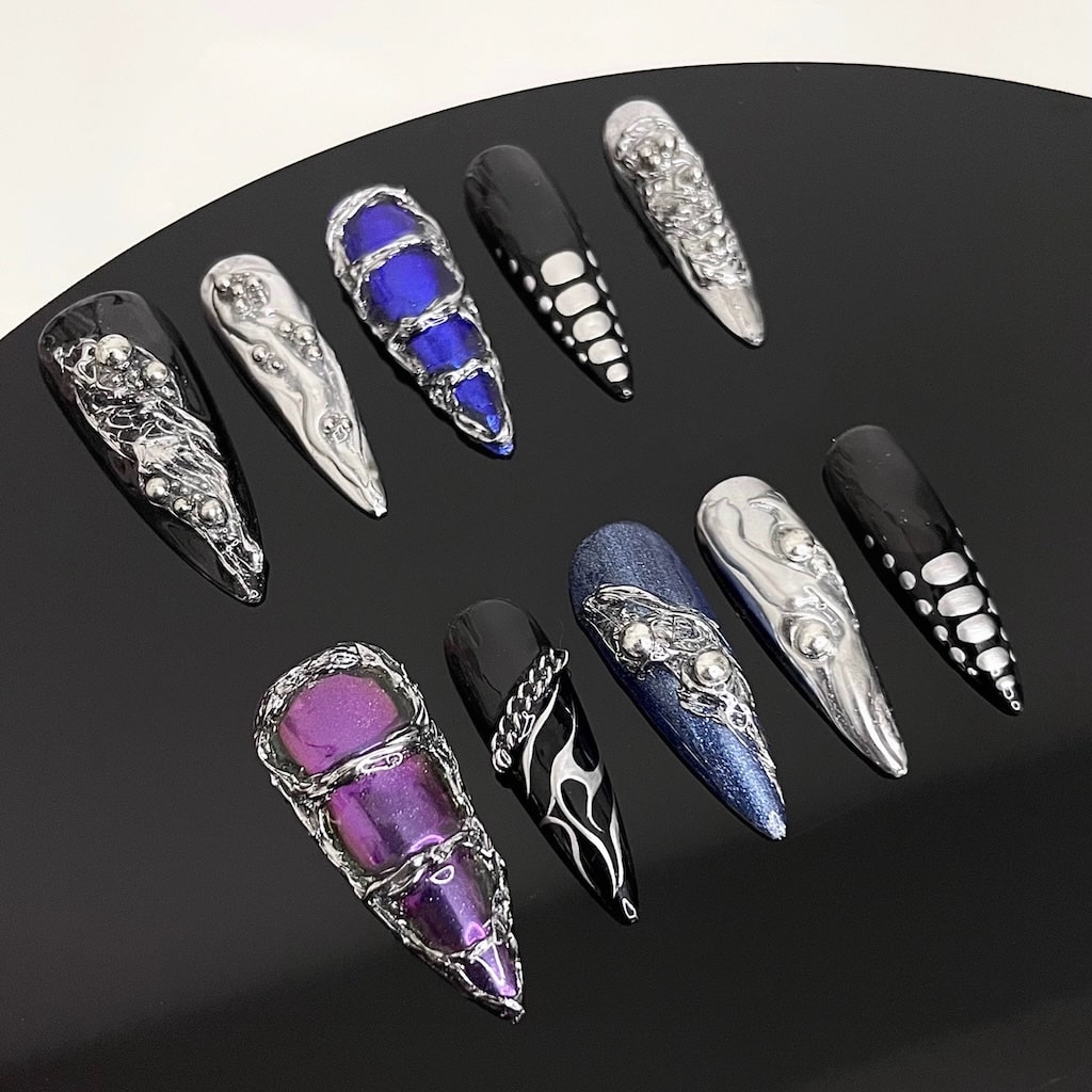 silver chrome 3d luxury nails presson nails custom handmade magenta and blue dark color with chain details long almond shaped