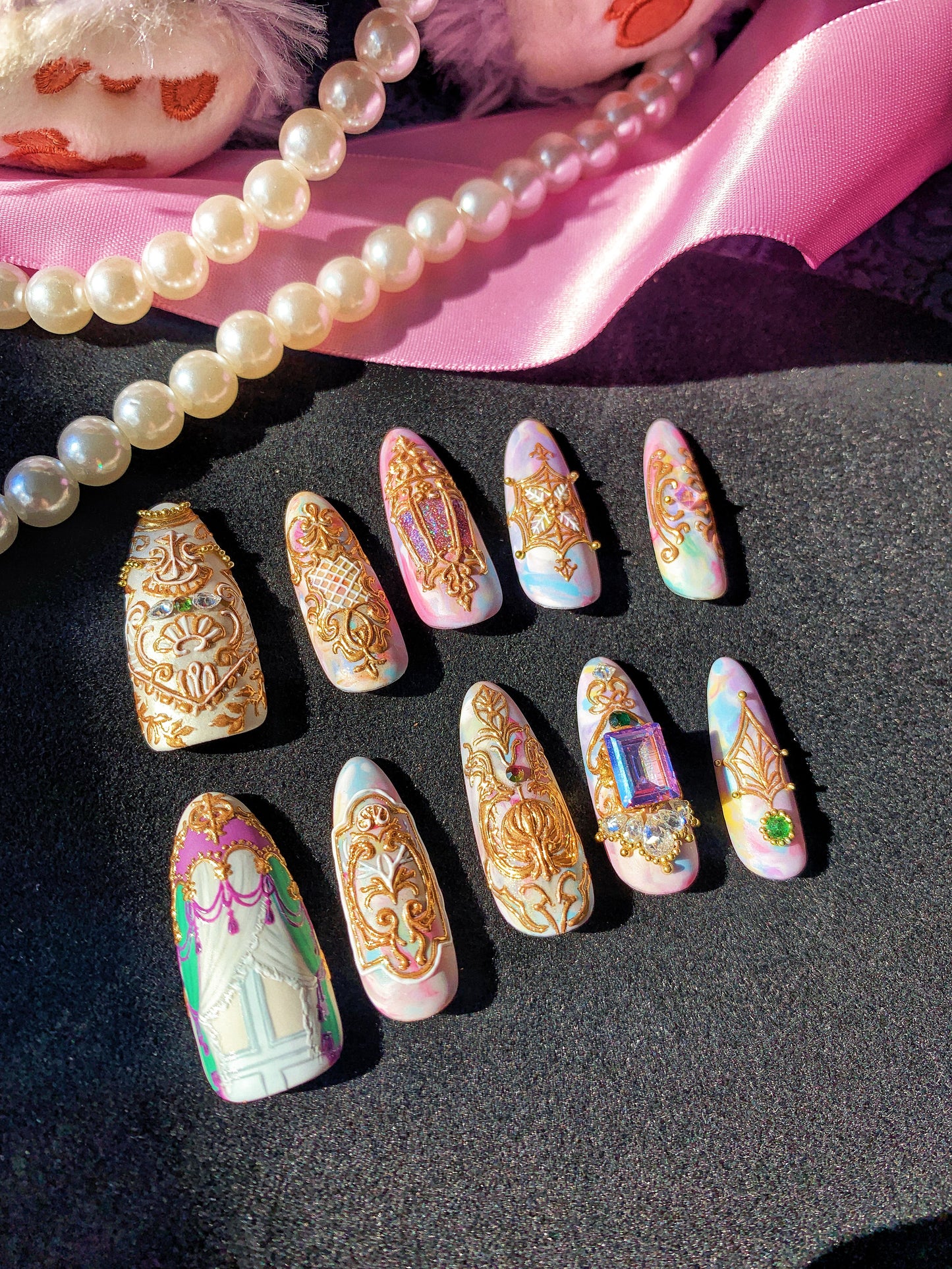 Luxury Handmade Press-On Nails Queen Mary